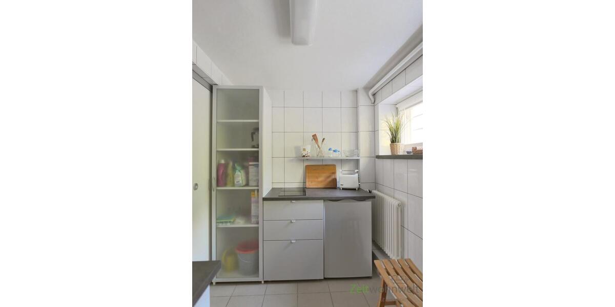 Herd und Kühlschrank