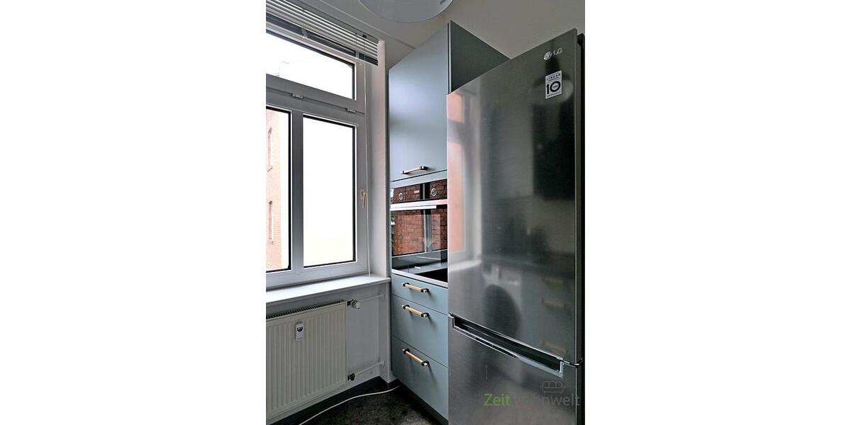 Herd und Kühlschrank