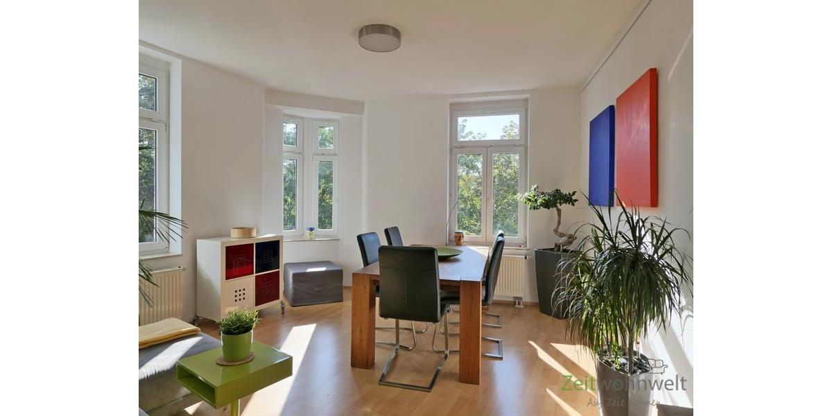 sonniges Wohnzimmer