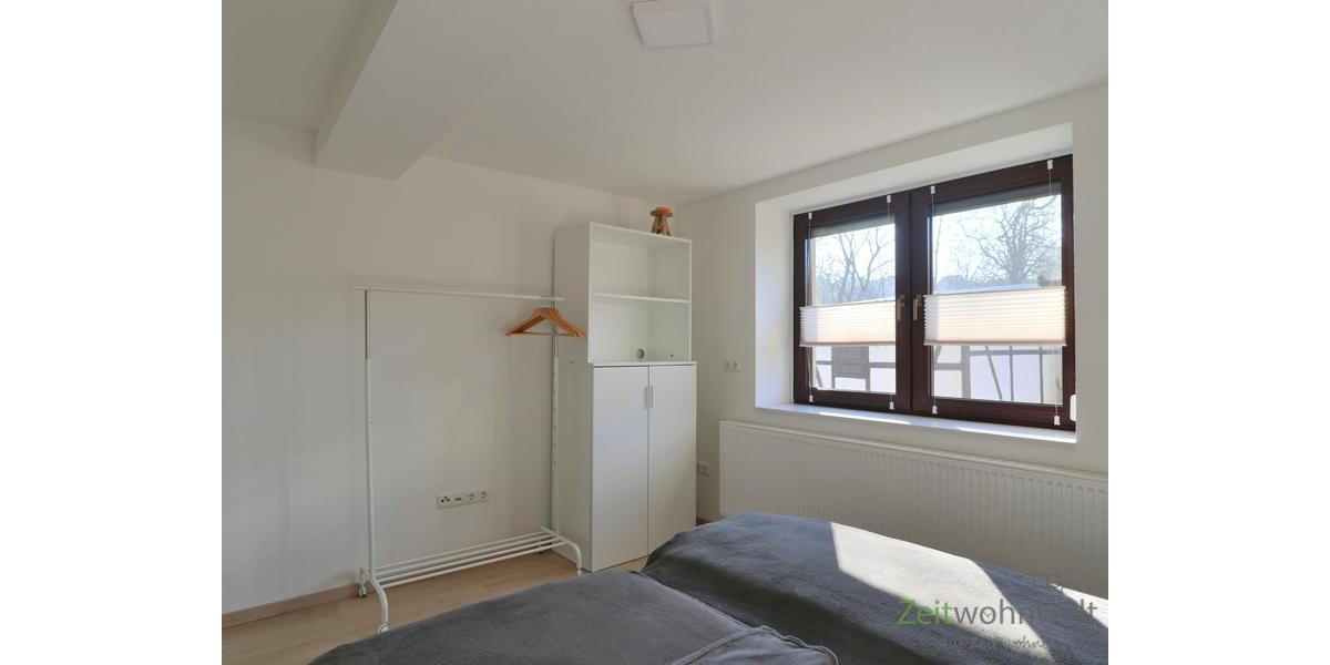 Kleiderstange im Schlafzimmer