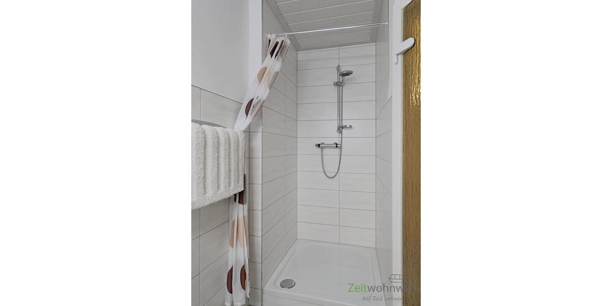 neue Dusche im Bad