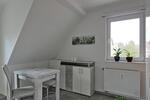 (EF0879_M) Erfurt: Hohenwinden, neu möblierte Maissonette-Wohnung mit sep. Hauseingang, Gäste-WC, Stellplatz, Service - Etagenwohnung Erfurt Hohenwinden | Angebot:26548596