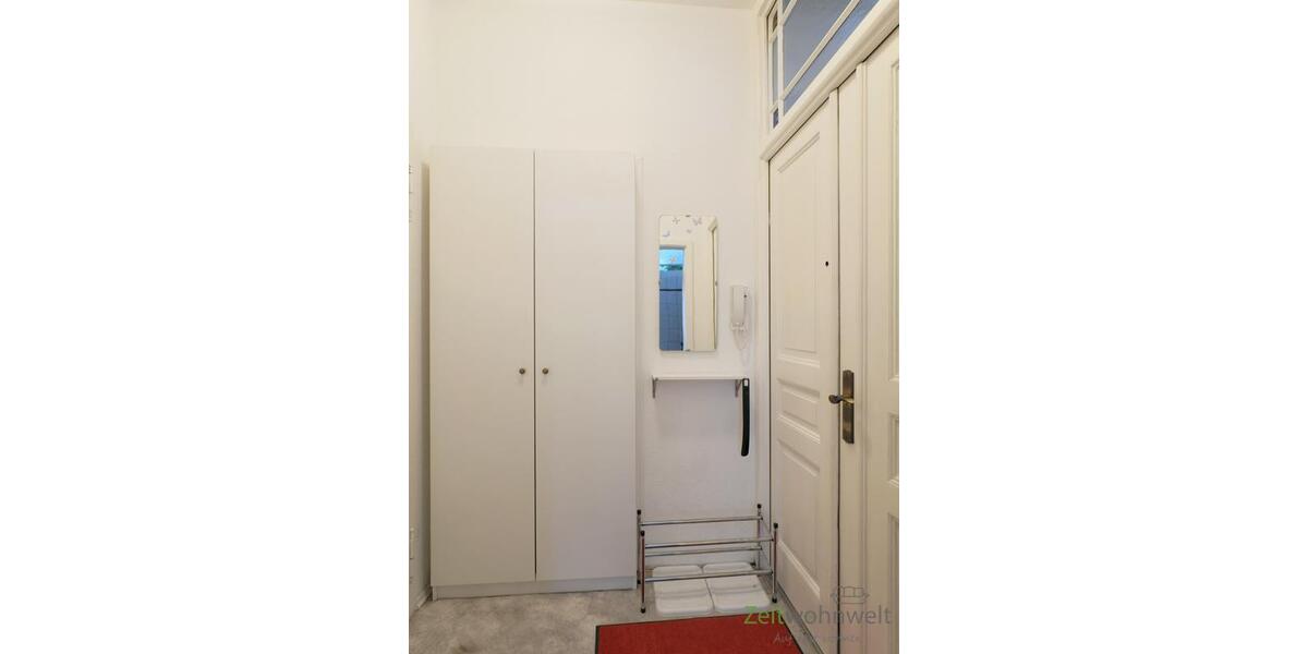 kleiner Wohnungsflur