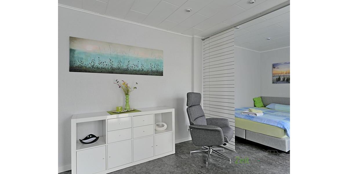 Sideboard und TV-Sessel