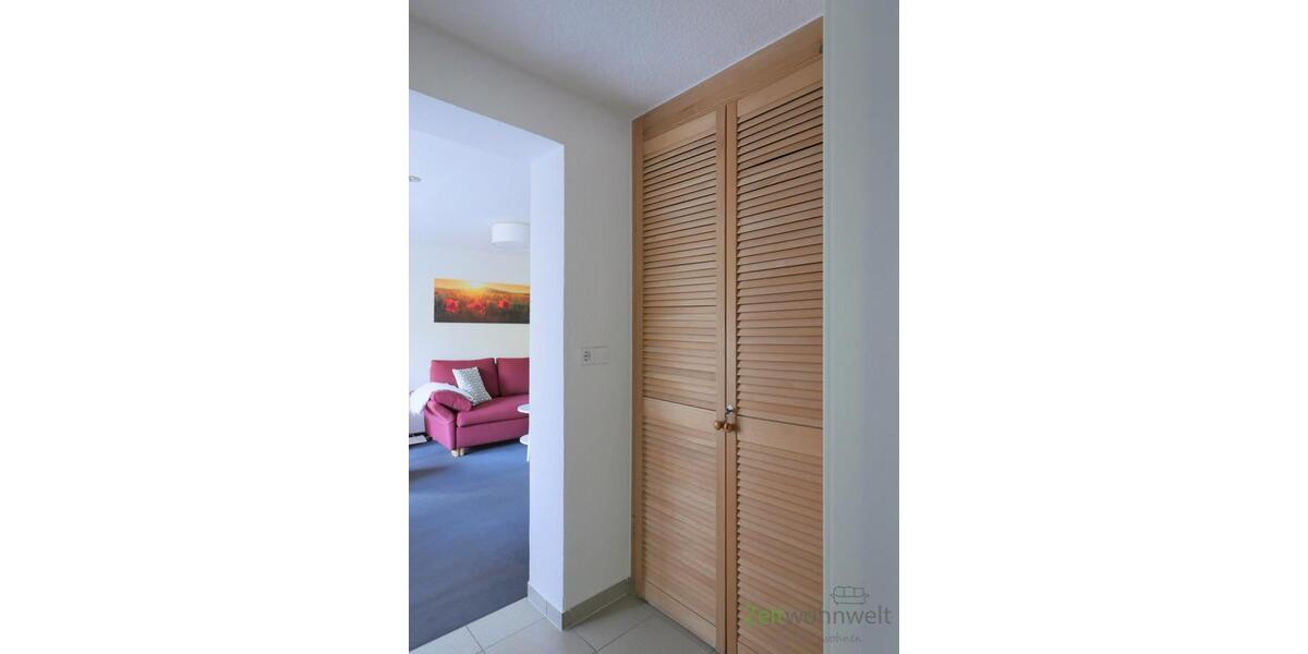 Kleiderschrank im Zwischenflur